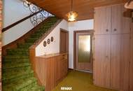 Nettes Haus mit kleinem Garten