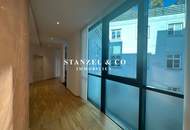 SONNIGES ALTBAUAPARTMENT IN ZENTRALER INNENSTADTLAGE