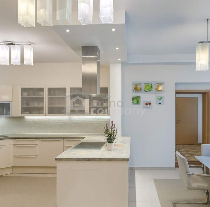 Exklusive Luxus-Villa mit Pool & Garten - Top - Grünlage nahe Donaupark, UNO City & International School