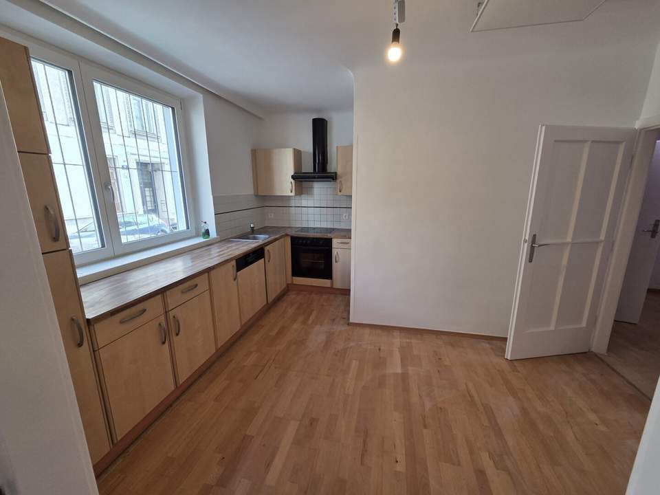 Charmante 2-Zimmer-Wohnung in 1190 Wien – Teilrenoviert und bezugsbereit!