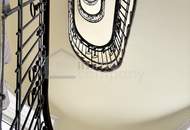 2-Zimmer-Wohnung in wunderschönen Eckzinshaus - Top Lage