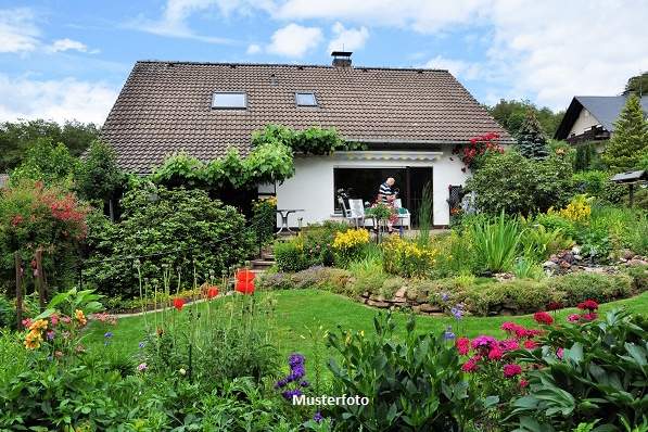 Einfamilienhaus mit Gartenidylle, Pool und Nebengebäuden, Haus-kauf, 670.000,€, 3001 Sankt Pölten(Land)
