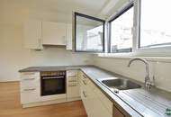 Moderner 2,5-Zimmer-Neubau mit sehr großem Garten