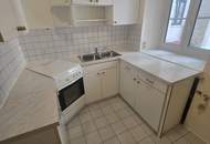 Unbefristet: Hofseitige 2 Zimmer Wohnung sofort beziehbar - Schallergasse