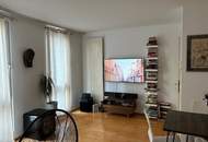 2 Zimmer Wohnung mit Gemeinschaftsdachterrasse mit Blick auf den Karlsplatz!