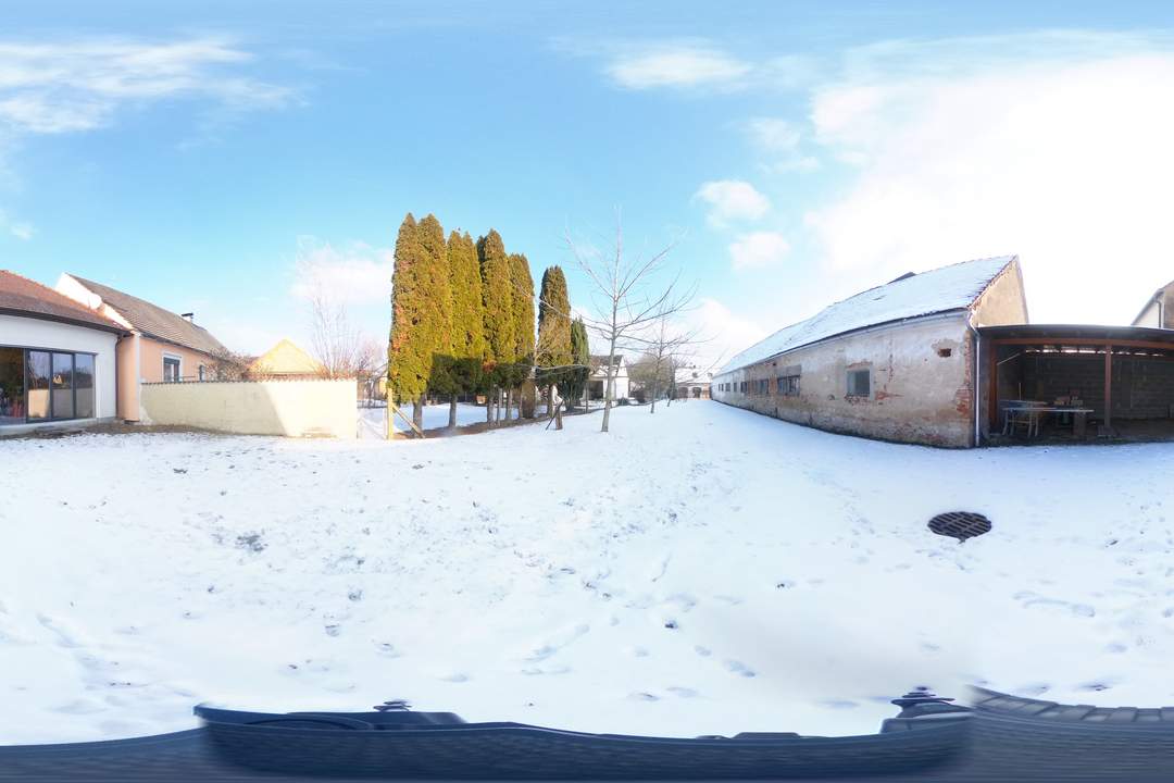 Bezugsfertiges LANDHAUS mit uneinsichtigem Innenhof im Zentrum von Burgau