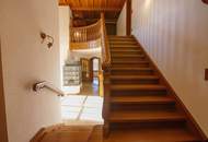 Einzigartiges Haus in Südlage mit unverbaubarem Fernblick auf leichter Hanglage