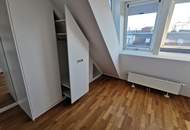 Bestlage 2 Zi. Maisonette, neu ausgebautes DG im prächtigen Altbau.