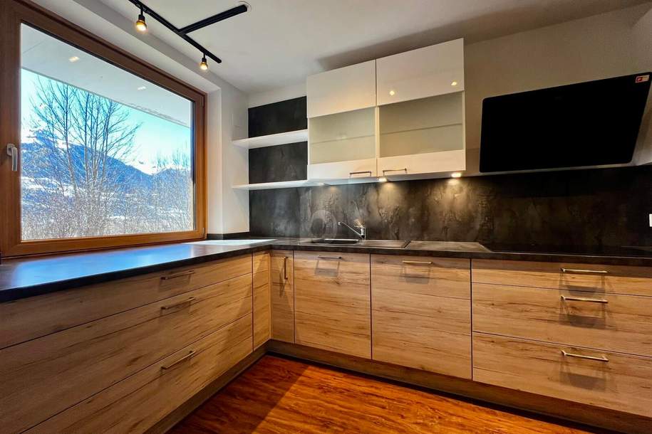 PREISHIT! SANIERT MIT SONNIGEM WINTERGARTEN UND SUPER AUFTEILUNG!, Wohnung-kauf, 398.000,€, 5721 Zell am See