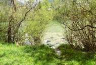 3-ZIMMER-WOHNUNG - 70 m² Wfl. ERDGESCHOSS SCHÖNE AUSSICHT – RUHIGE LAGE UNMITTELBAR an der TRAUN Terrasse / Garten / Carport