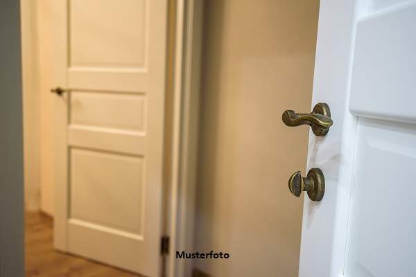 2-Zimmer-Wohnung mit eigenem Garten &amp; praktischem Schuppen