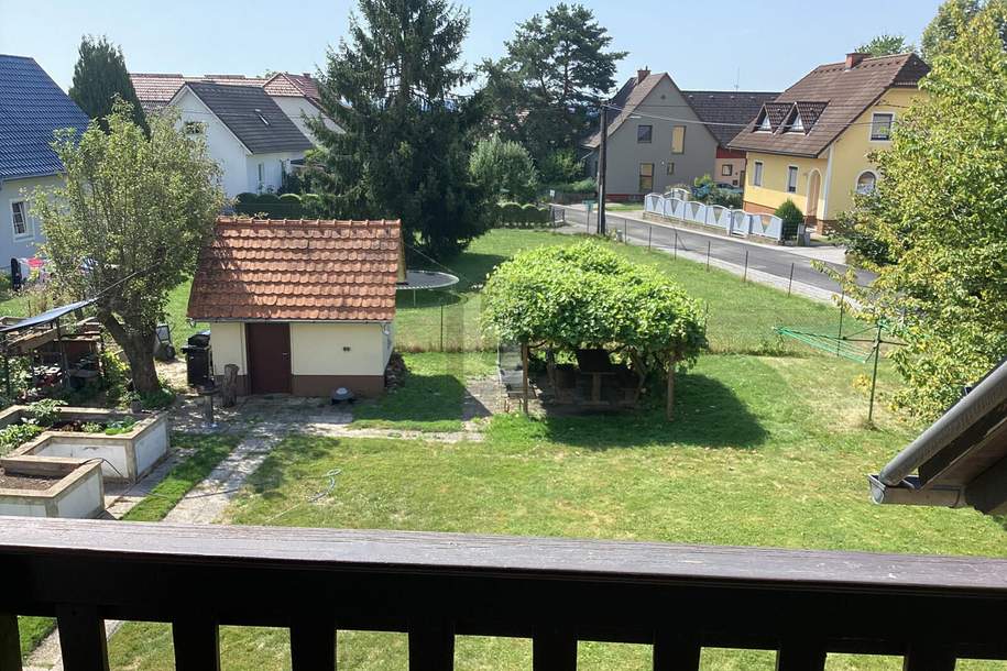 ALLES INKLUSIVE: MÖBLIERTES DACHGESCHOSS MIT BALKON &amp; GARTEN, Wohnung-miete, 1.250,00,€, 8501 Graz-Umgebung