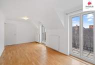 Helle 2 Zimmer Dachgeschoßwohnung | Große Terrasse | Hofseitiger Balkon | Sauna