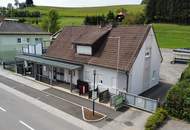 Voll vermietetes Wohn- &amp; Geschäftshaus mit 2 Wohnungen, Gewerbe &amp; 6 Stellplätzen!