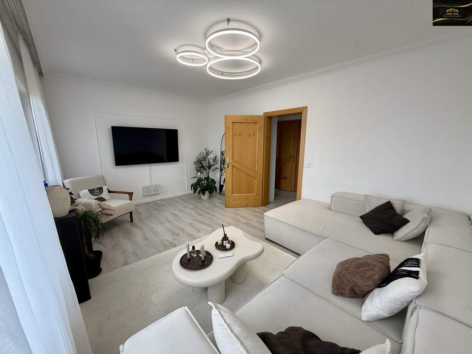Zweigeschossige Maisonette-Dachgeschosswohnung in Neunkirchen