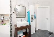 Einfamilienhaus mit Doppelgarage, Werkstätte und ausgebautem Keller