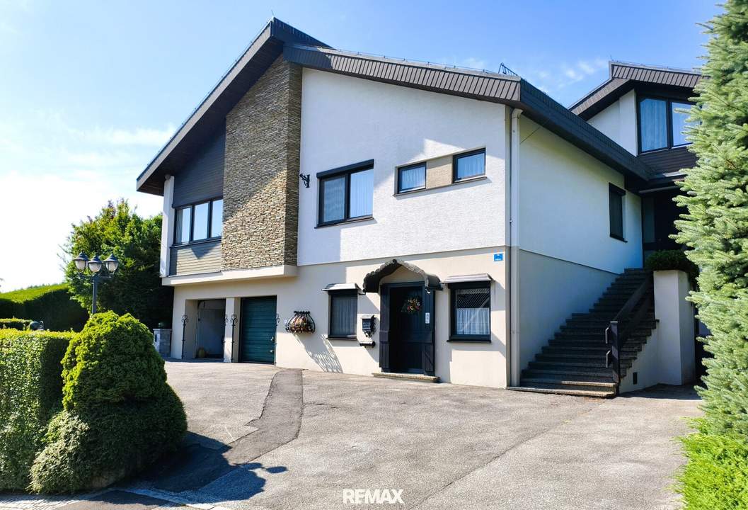 Außergewöhnliche Immobilie mit parkähnlichem Garten, ehemaliger Praxis und viel Raum zum Leben – 2152m² Grund!