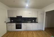 Ideal für Singles oder Paare: Moderne 2-Zimmer-Wohnung mit Balkon nahe U1