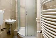 In U-Bahn-Nähe: Singlewohnung in wunderschönem Altbau