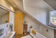 Charmante 4 Zimmer Dachgeschosswohnung mit Terrasse und Bergblick in Schwaz