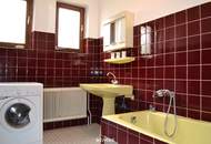 Vorne Garten. Hinten Grün. Innen viel Licht und Wohnqualität.