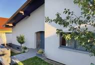 Charmantes Einfamilienhaus mit Kamin, Südterrasse und Garten in ruhiger Wohnlage