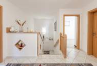 Wohnen mit Charakter: Historisches Mehrfamilienhaus mit drei separaten Einheiten, Werkstatt &amp; Naturparadies