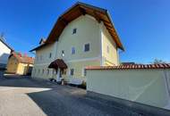 Großzügiges Familienhaus mit Pool in sonniger Lage