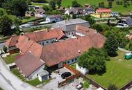 Historischer Vierkanthof mit einem Gastrolokal, Apartments, Mietwohnungen und großem Entwicklungspotential