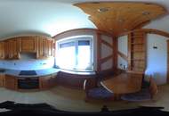 *ORTSRANDLAGE:* Wohnhaus mit sehr schönem, ebenen Garten und großzügigem Grundstück.