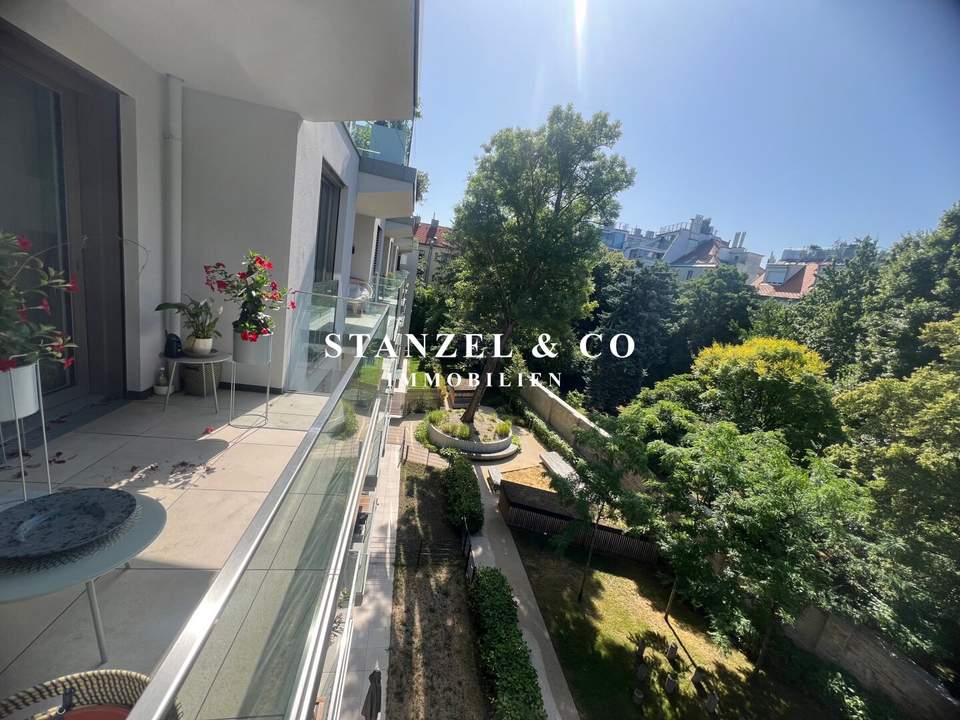 EXKLUSIVES BALKONAPARTMENT MIT GARAGENSTELLPLATZ ( BJ 2021 )