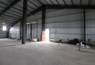 große Halle in Niederabsdorf