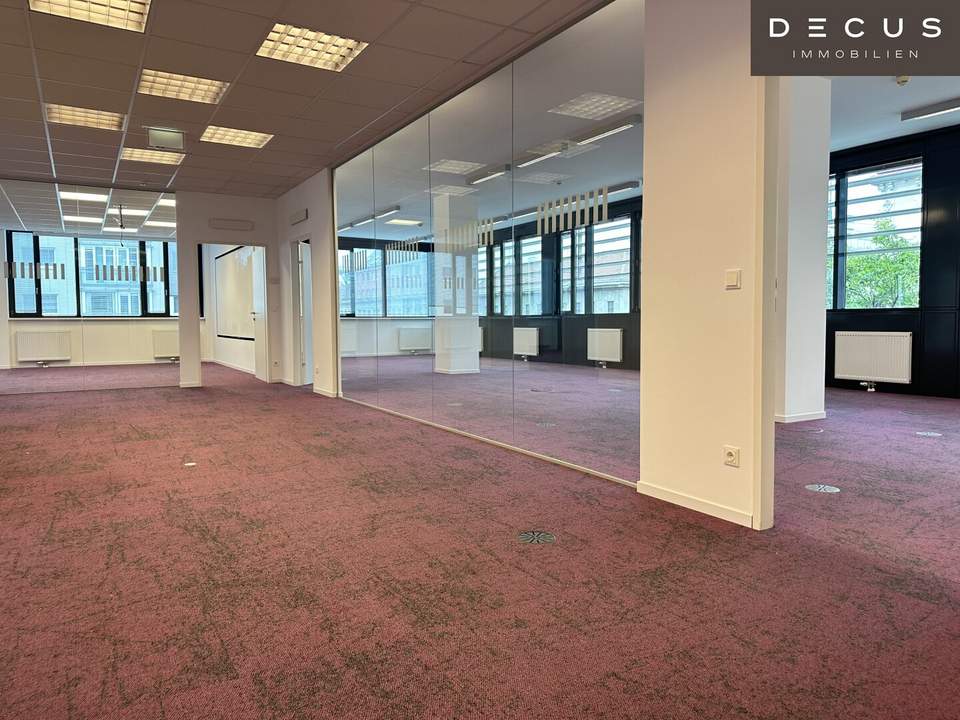 + + + MODERNES UND HELLES NEUBAUBÜRO + + + BÜROHAUS BC 20 + + +