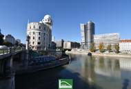 Stadtwohnung in Bestlage: direkt bei der Urania, Wien Mitte und Prater - 2.Zimmer mit Donaukanal-Blick. - WOHNTRAUM