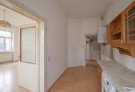 ++NEU++ sanierungsbedürftige 2,5-Zimmer Altbauwohnung