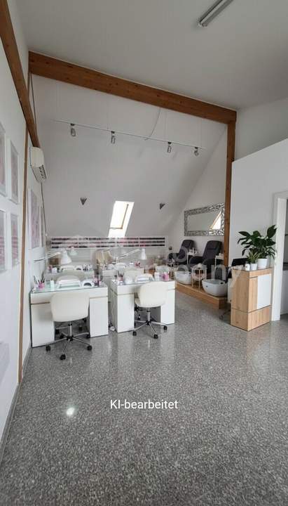 Attraktiver Geschäftsraum im 1. Stock – vielseitig nutzbar