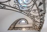 ++NEU++ Renovierungsbedürftige 4-Zimmer Altbauwohnung im Erdgeschoss!