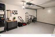 MAUER, GARTEN, MEINS! modernes Einfamilienhaus mit Terrasse &amp; Garage | ZELLMANN IMMOBILIEN