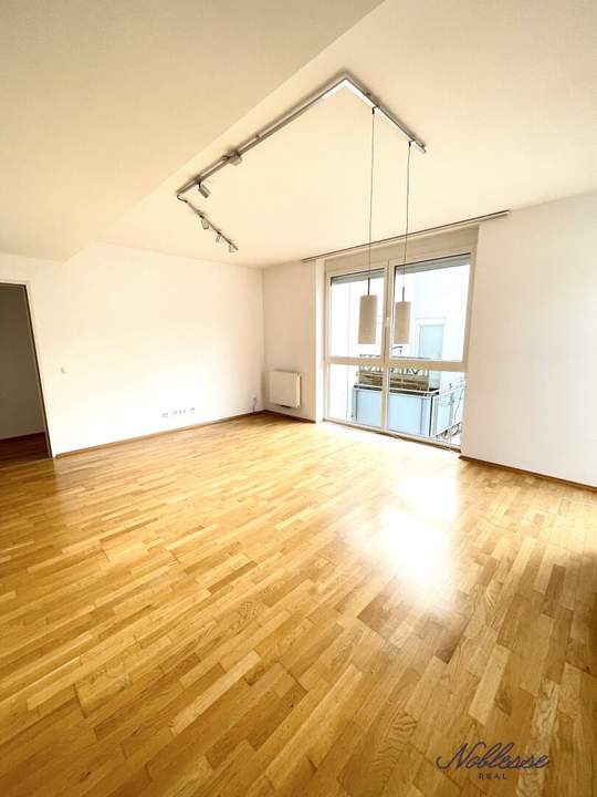 Angrenzend an 1140 Wien! Großzügige 4 Zimmer Wohnung Nähe Auhofcenter!