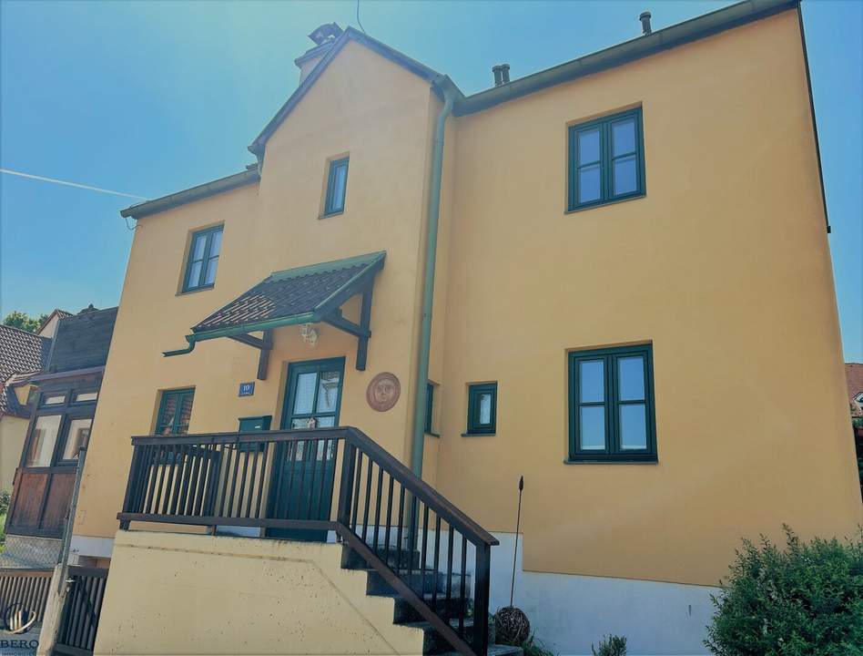 Charmantes Reiheneckhaus in Krems: 3 Zimmer, Garten, Balkon und Terrasse!