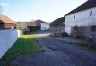 Einfamilienhaus mit Potenzial, Garagenplätzen und großen Nebengebäuden