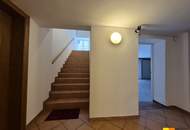 Attraktives Büro mit eigener Garage und zusätzlicher Lagerfläche