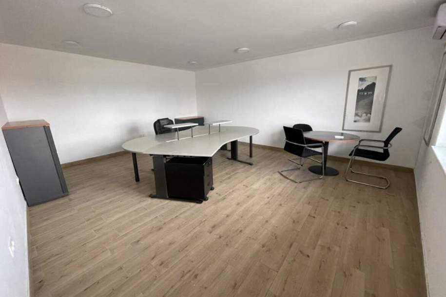 PROVISIONSFREI!!! Verschiedene Nutzungsmöglichkeiten Büro, Musik, Proberaum, Hobby, Fotostudio etc. 35 m², Gewerbeobjekt-miete, 315,00,€, 2601 Wiener Neustadt(Land)