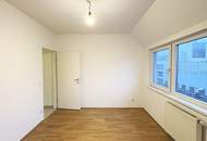 Lichtdurchflutete 2-Zimmer-Wohnung mit neuer Küche - Loggia in den Innenhof - direkt beim Enkplatz!