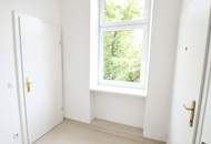 FOR STUDENTS ONLY: Bright 2-room apartment