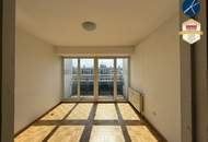 Helle DG-Wohnung mit 3 Balkonen in INNENSTADTLAGE - Heizkosten INKL.