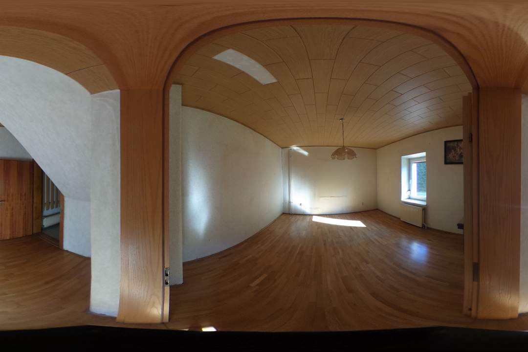 Einfamilienhaus mit Potential, Nebengebäude, Carport und großem Grundstück!
