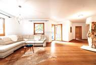 WOHNEN AM SEE - Absolute Rarität in unmittelbarer Seenähe mit Bergblick - 5 Zimmer Erdgeschoßwohnung mit großzügigen Räumlichkeiten und sehr interessanten Kaufpreis