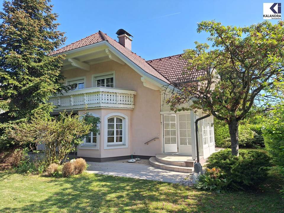 360 TOUR / Besonders charmante, gepflegte Einfamilienvilla in bester Lage von Krumpendorf am Wörthersee