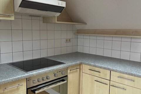 Zentrale, sonnige &amp; großzügige 3-Zimmer Dachgeschosswohnung! Geidorf/ Super Preis/ Bezug Sofort., Wohnung-miete, 998,00,€, 8010 Graz(Stadt)
